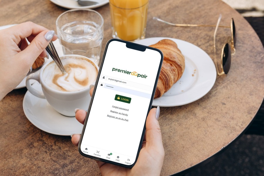 Entdecke die offizielle Premier Au Pair App - jetzt in Google und Apple App Stores
